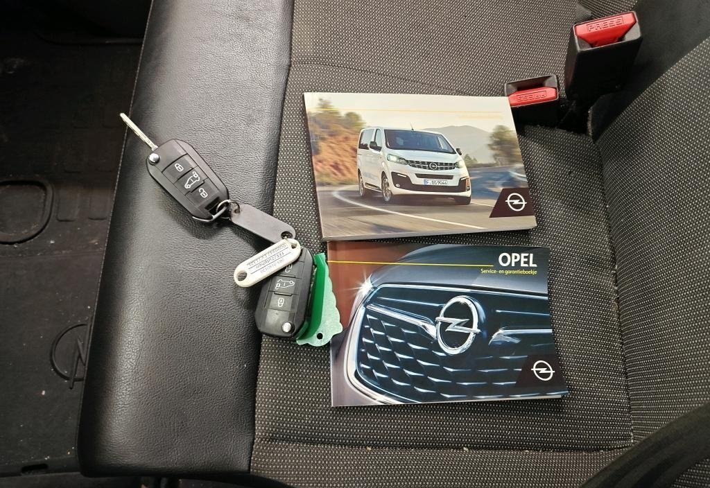 Opel Vivaro 2021 4