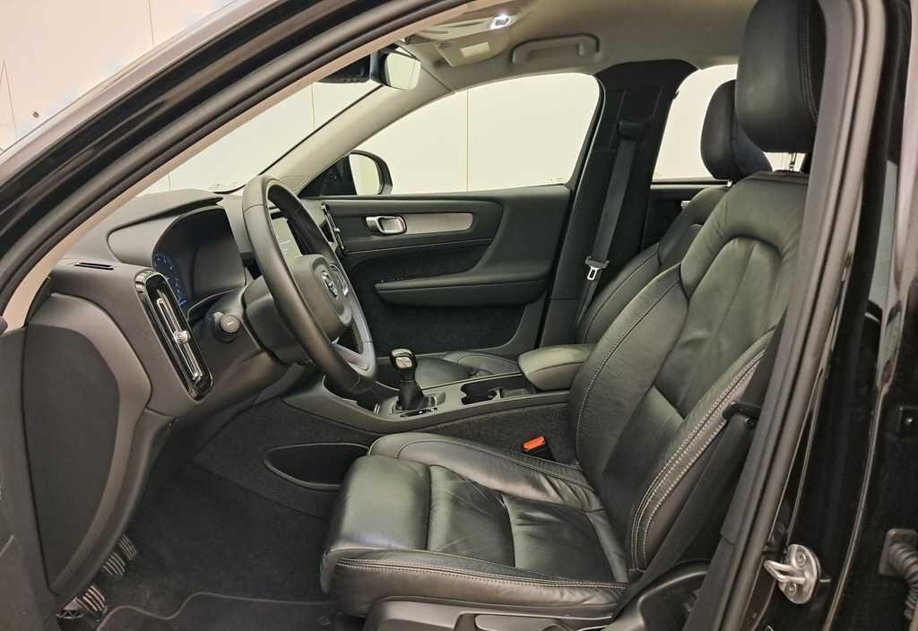 Volvo XC40 2023 11