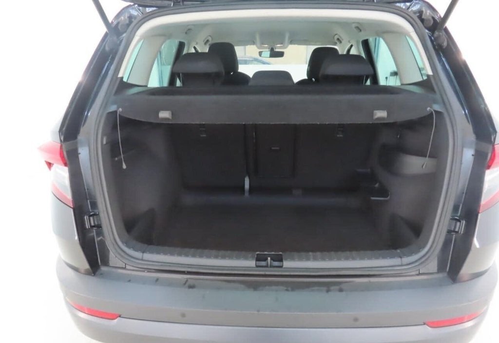 Skoda Karoq 2021 5
