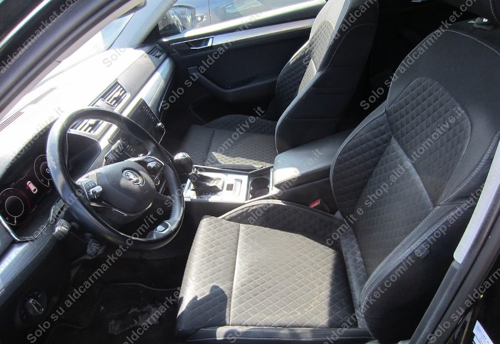 Skoda Superb 2020 8