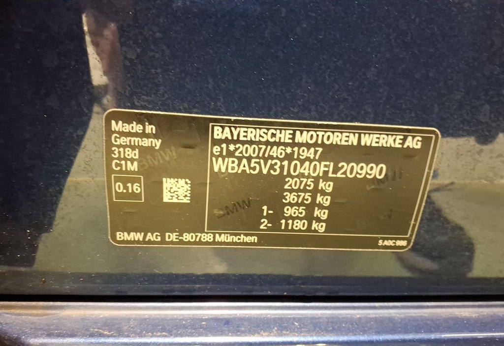 BMW 318d 2021 12