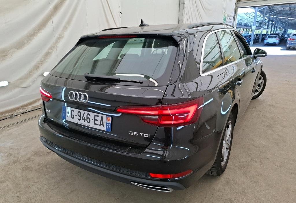 Audi A4 2019 3
