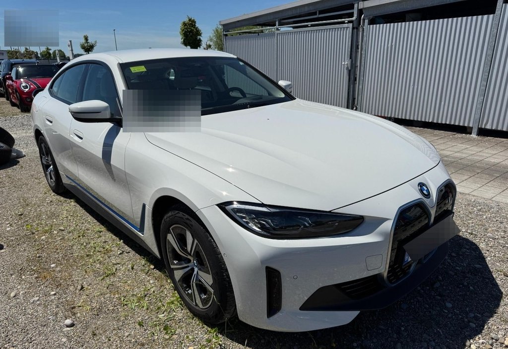 BMW i4 2022 9