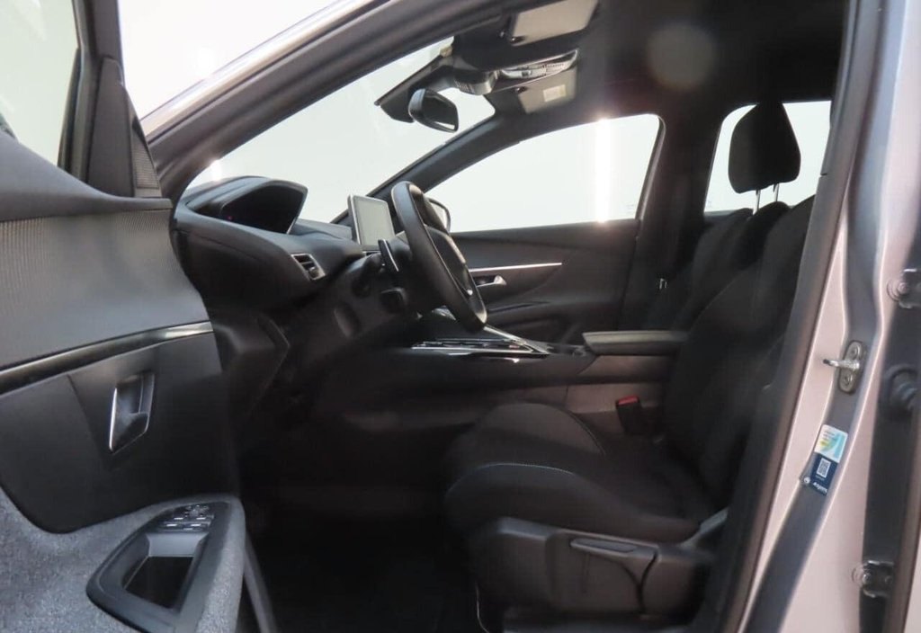 Peugeot 5008 2024 7