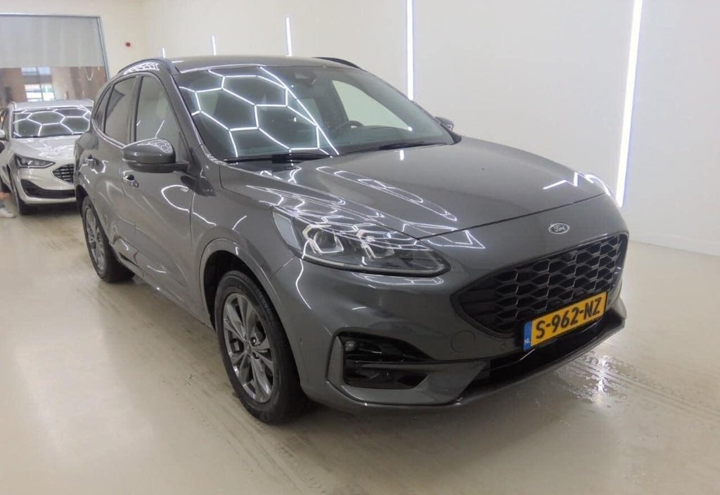 Ford Kuga 2023 3