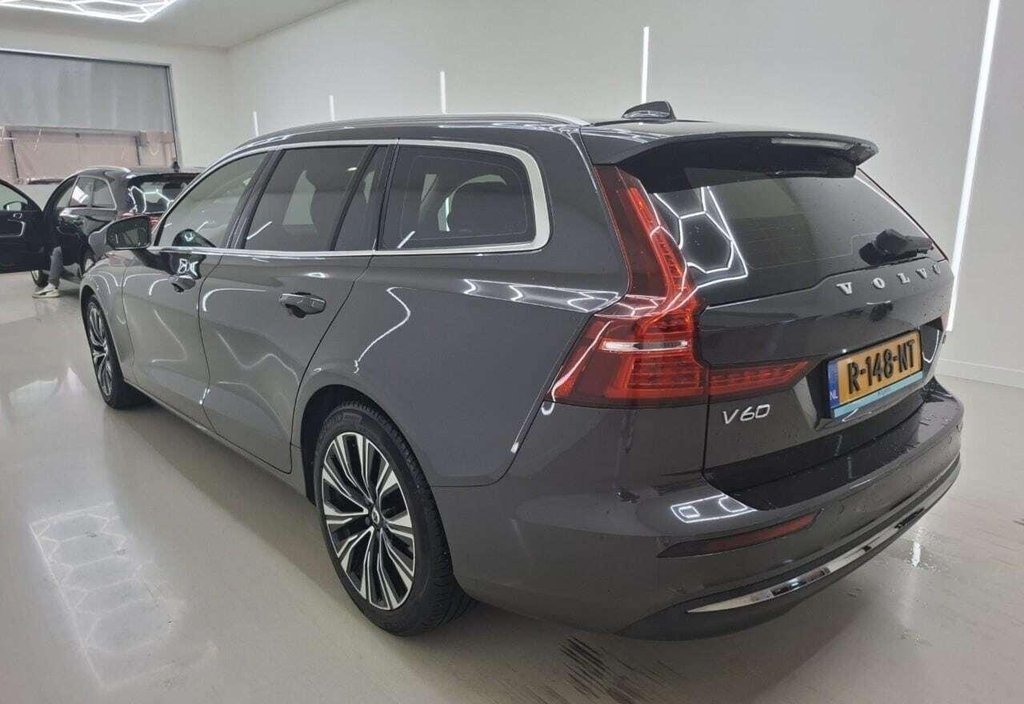 Volvo V60 2022 3