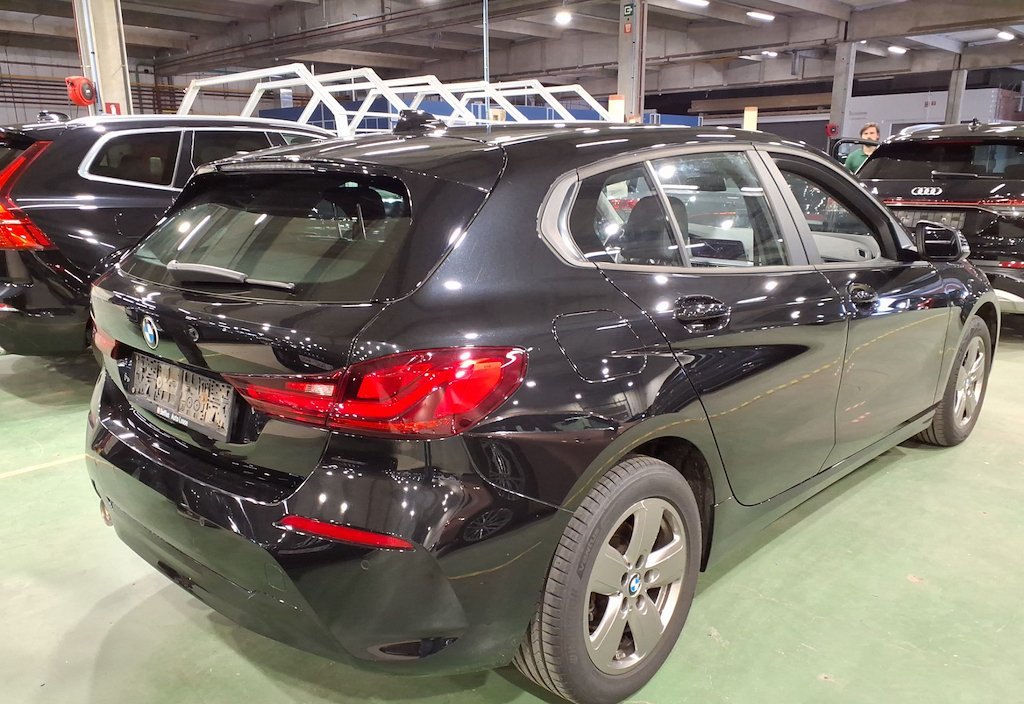 BMW 116d 2023 5