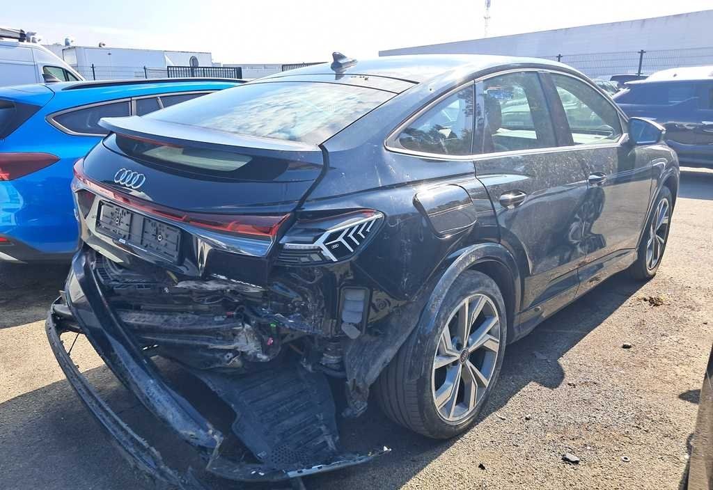 Audi Q4 e-tron 2025 5