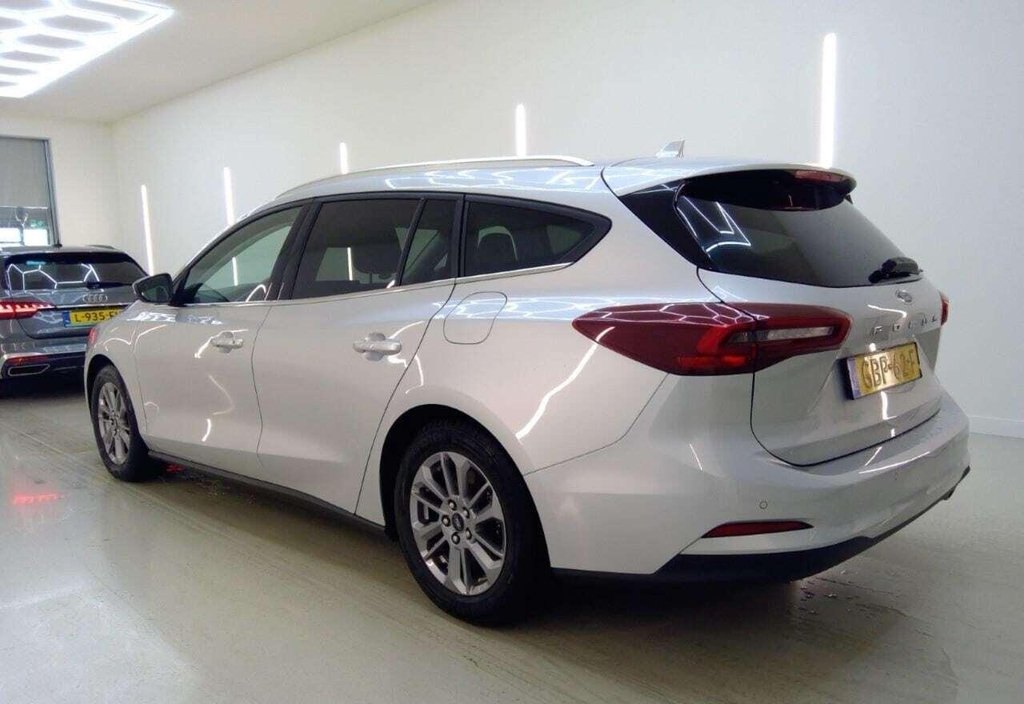 Ford Focus 2024 5