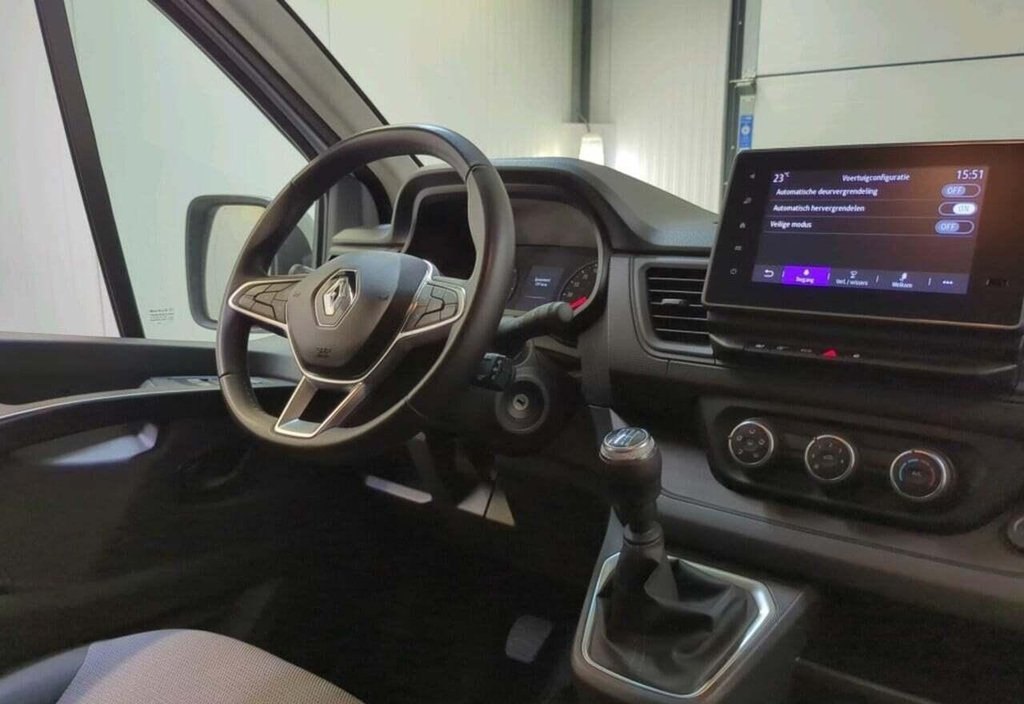Renault Trafic 2024 3