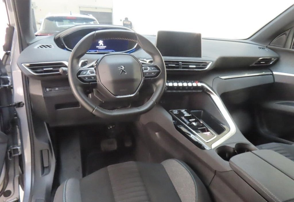 Peugeot 5008 2024 3
