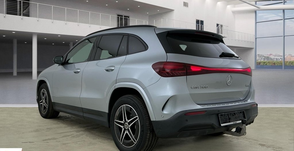 Mercedes-Benz EQA 2024 4