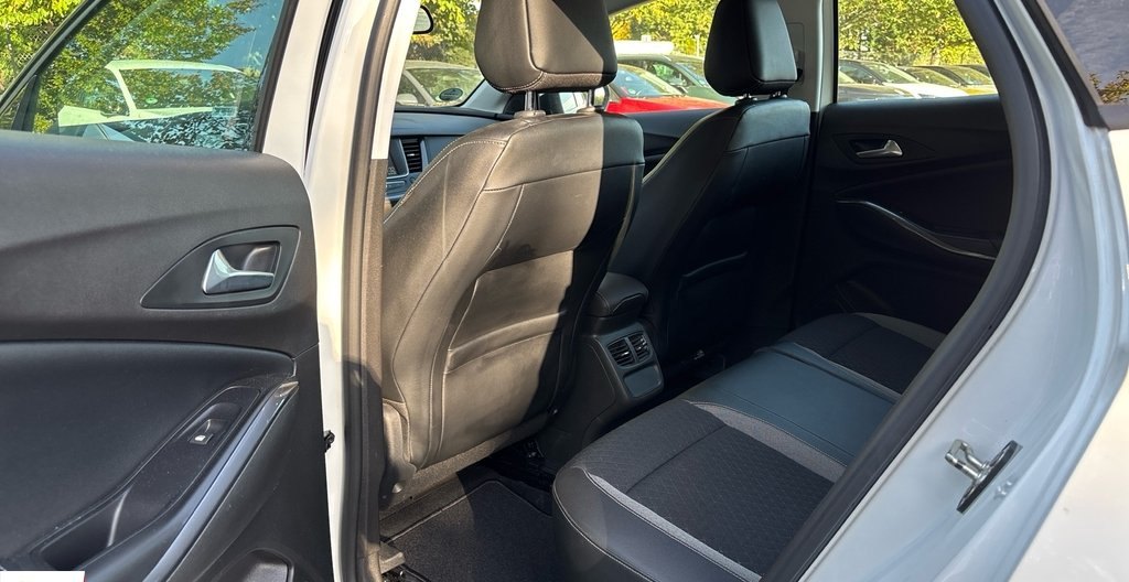 Opel Grandland 2018 11