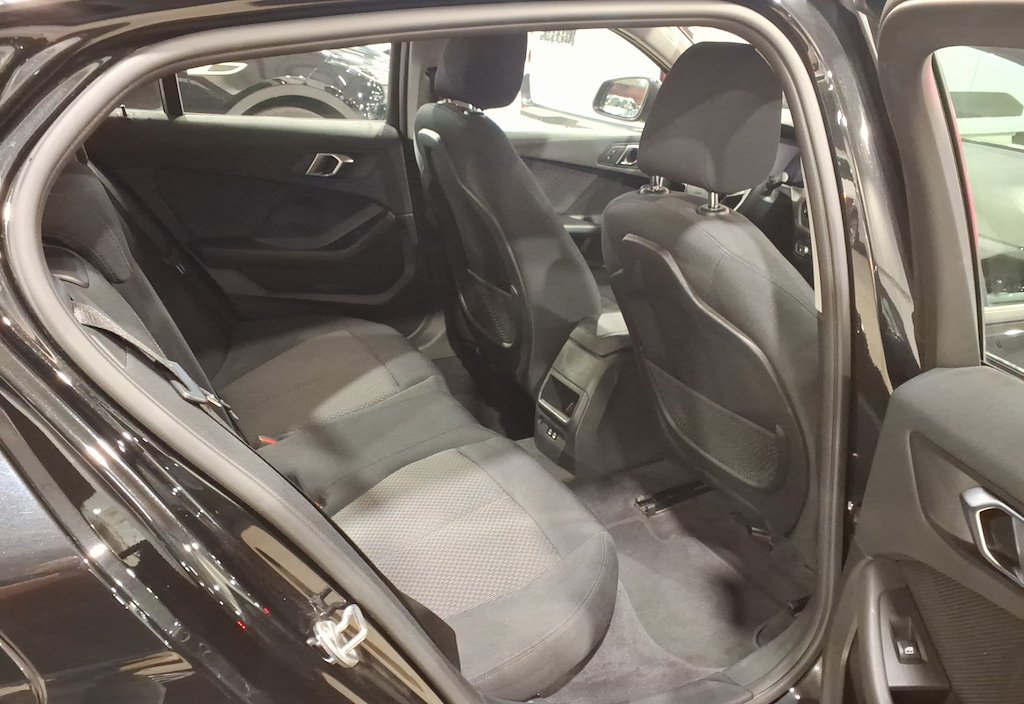 BMW 116d 2022 6