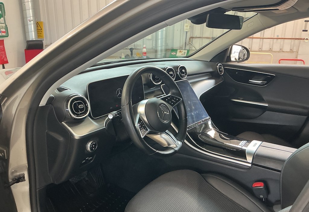 Mercedes-Benz C-Klasse 2023 12