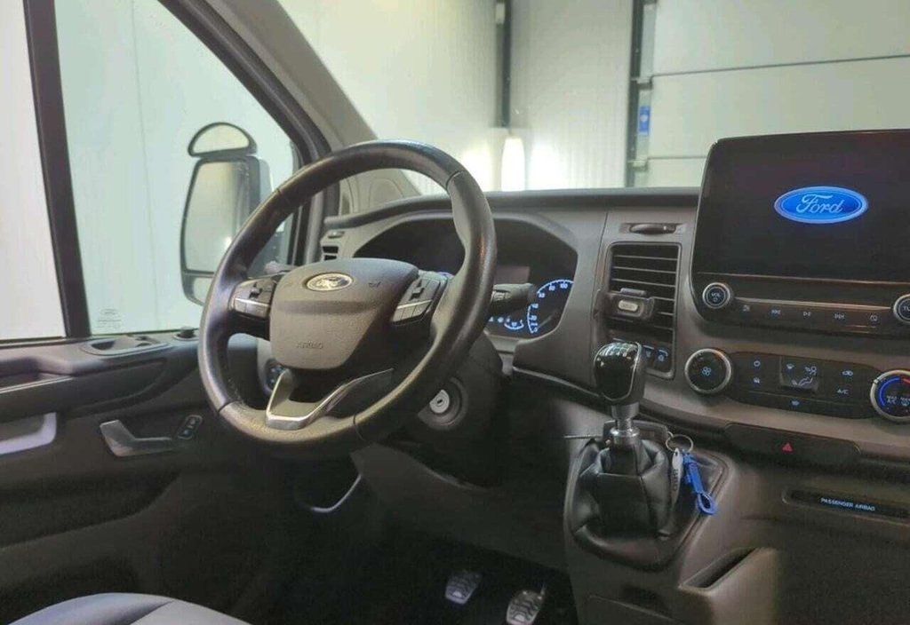 Ford Transit 2022 3