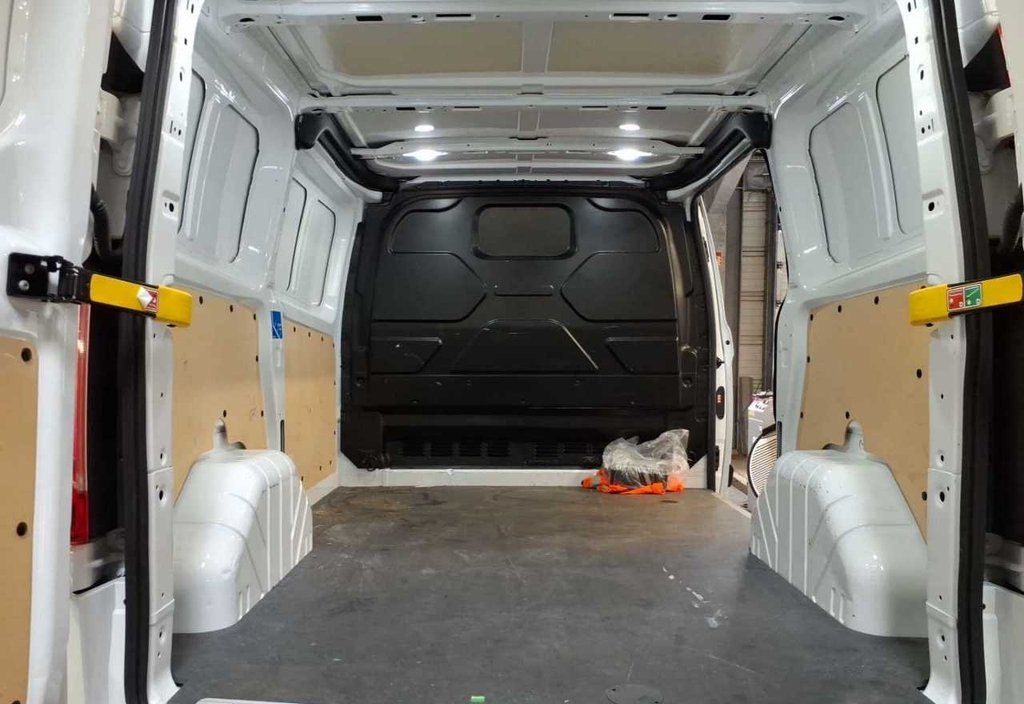 Ford Transit 2022 5