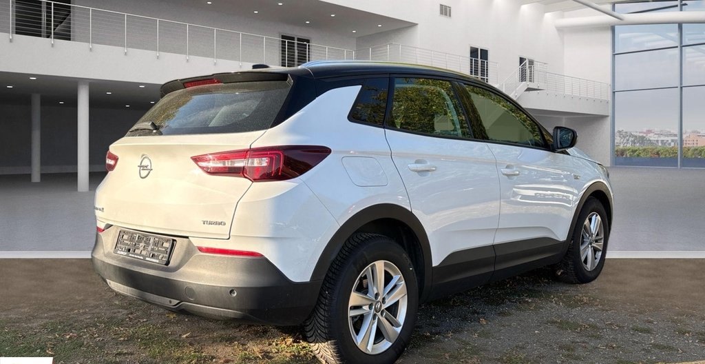 Opel Grandland 2018 3