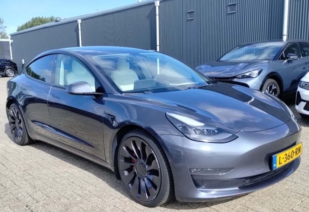 Tesla Model 3 2021 2