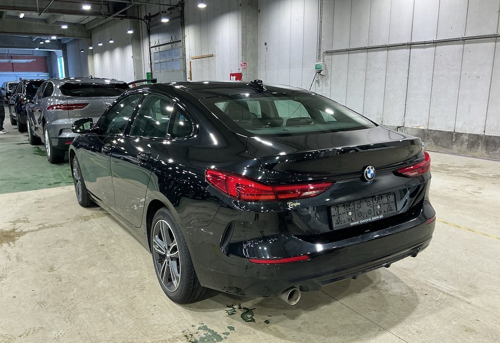 BMW 218 2021 4