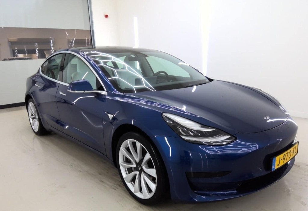 Tesla Model 3 2020 3