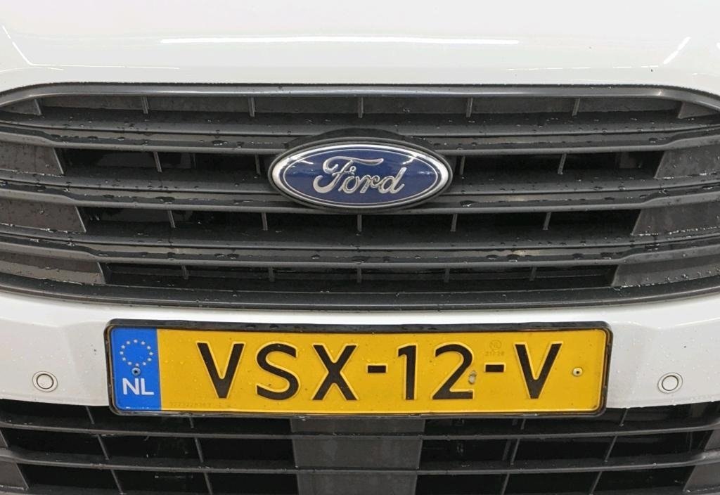 Ford Transit 2022 5