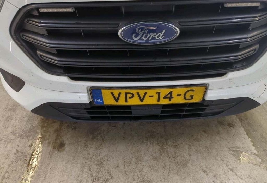 Ford Transit 2022 4