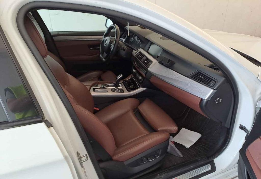 BMW 530 2012 6