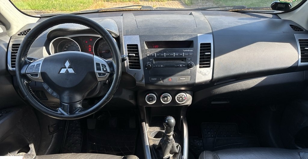 Mitsubishi Outlander 2008 8