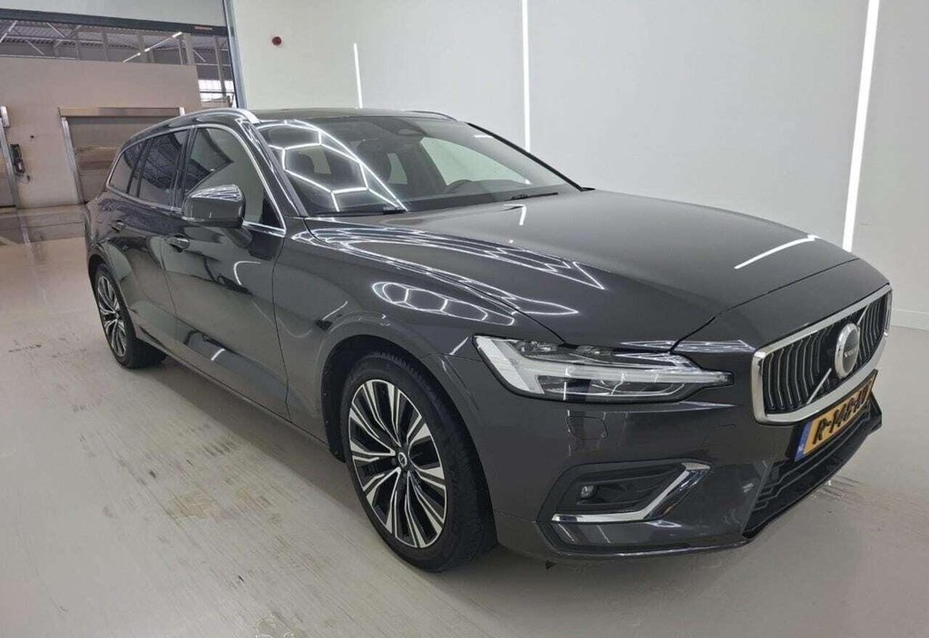 Volvo V60 2022 5