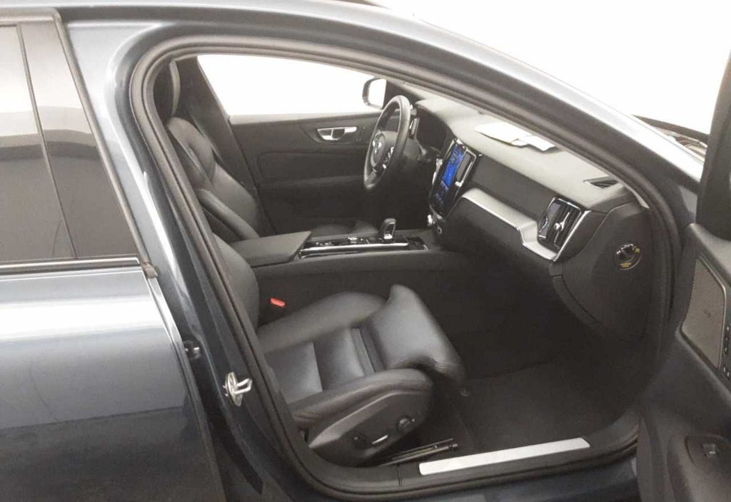 Volvo V60 2024 6