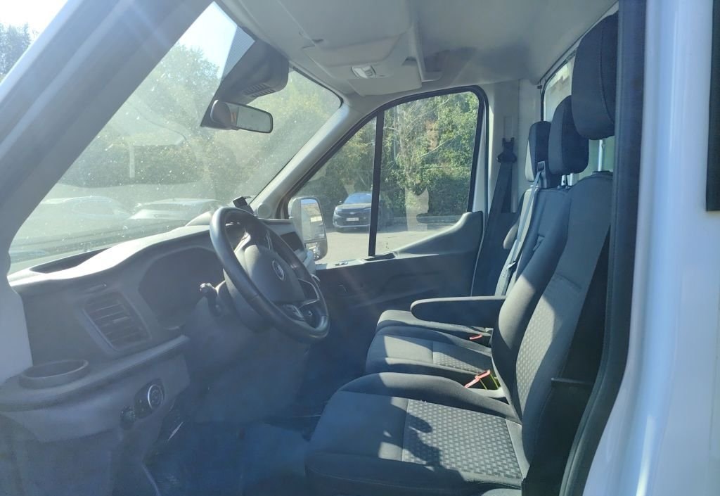 Ford Transit 2023 3