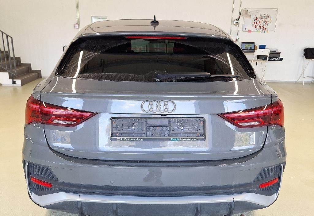 Audi Q3 2023 6