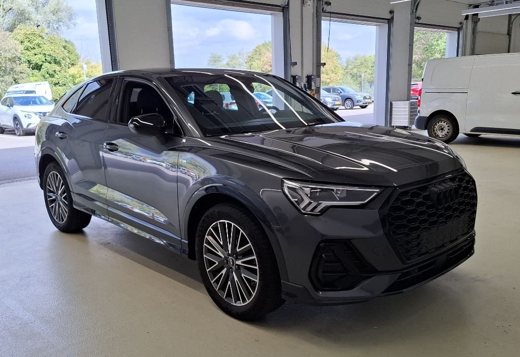 Audi Q3 2022 9