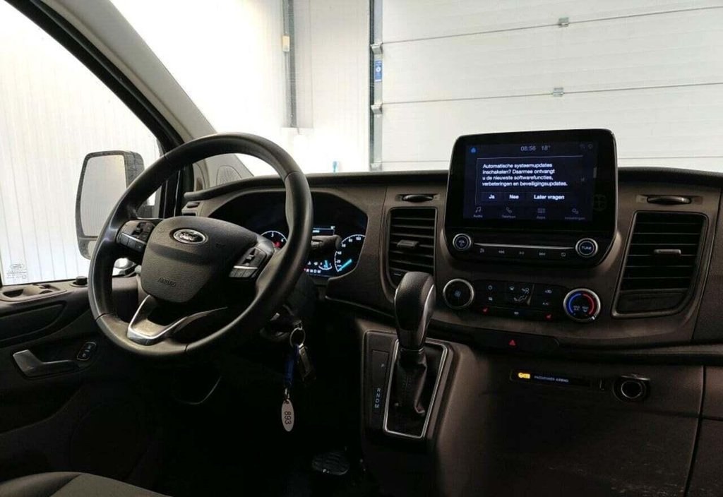 Ford Transit 2023 3