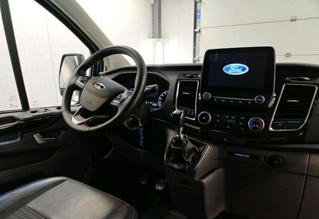 Ford Transit 2022 3
