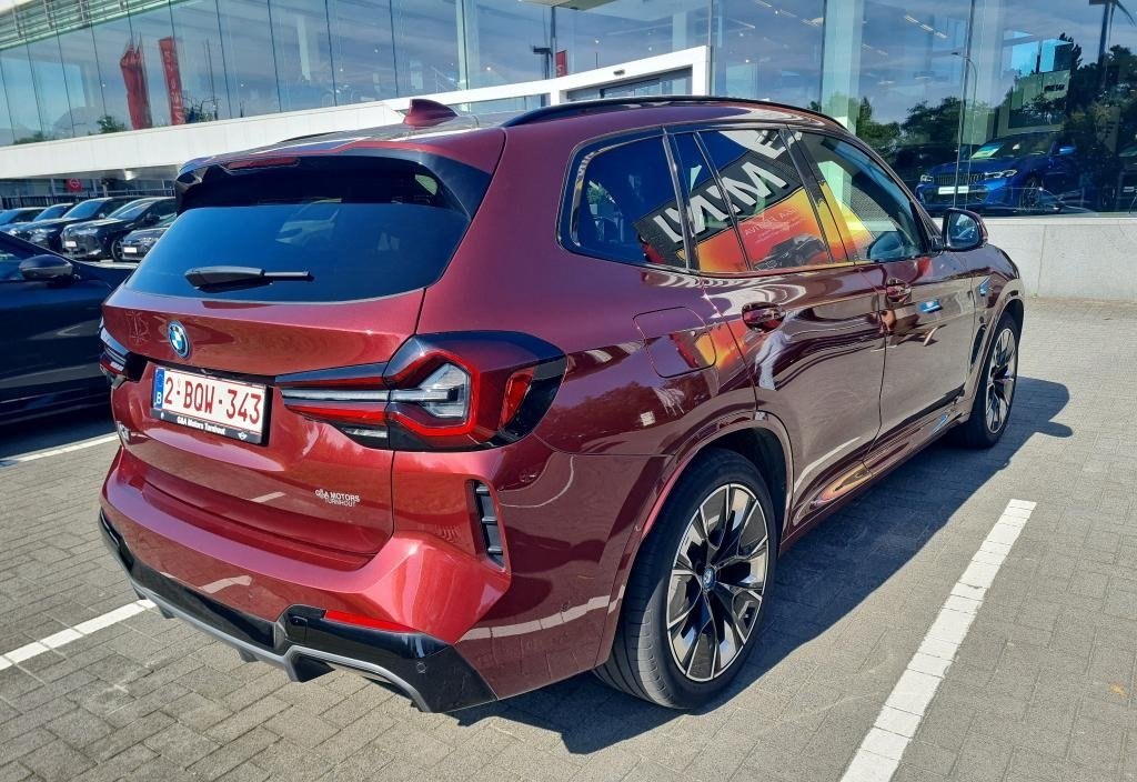 BMW IX3 2021 11