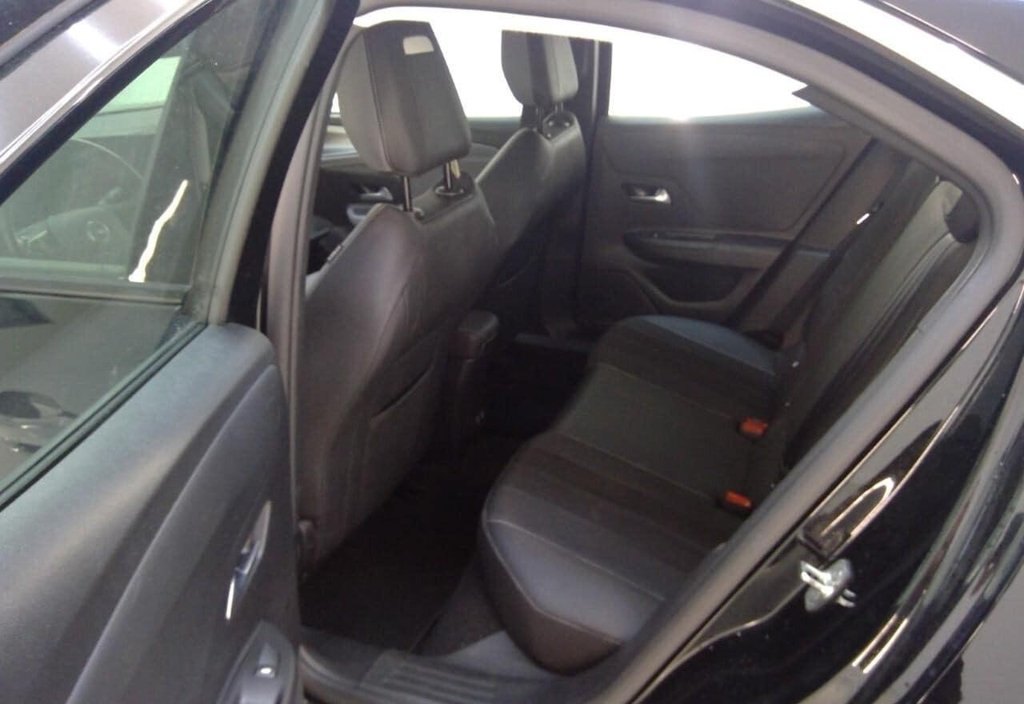 Opel Mokka-E 2022 8
