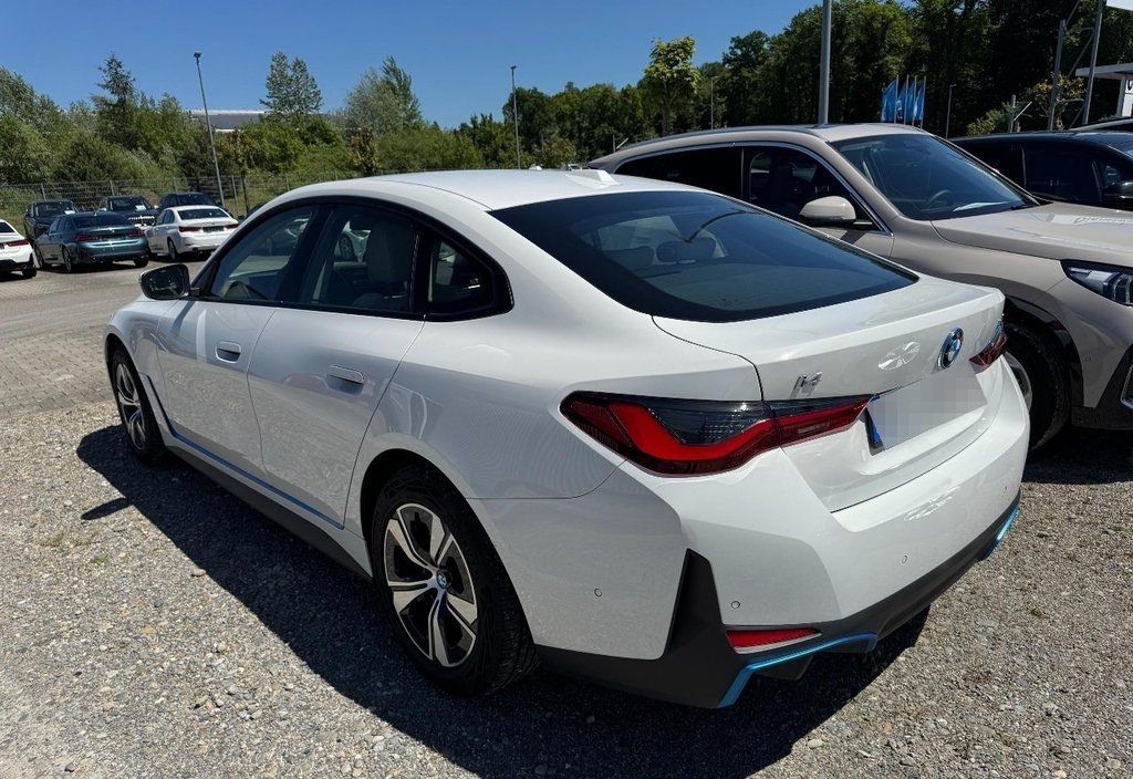 BMW i4 2022 10