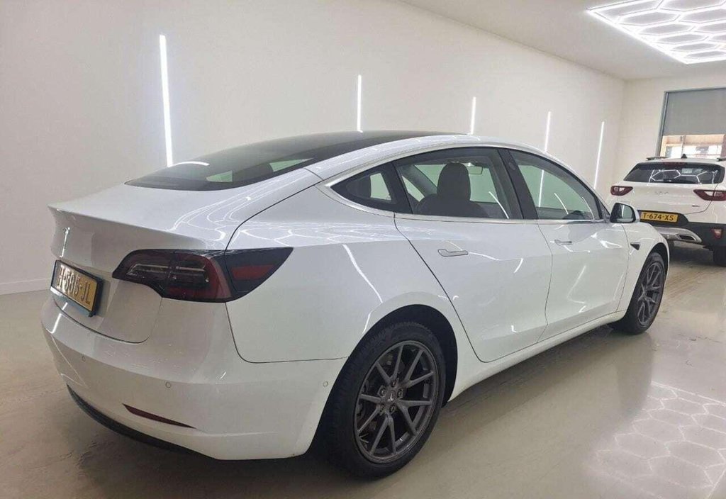Tesla Model 3 2020 2