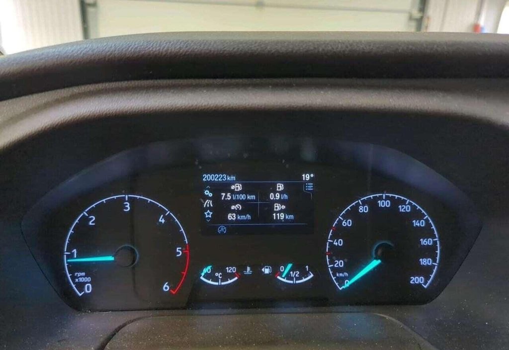Ford Transit 2022 11