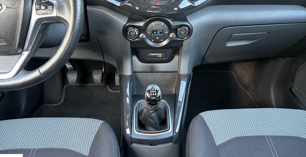 Ford Ecosport 2015 9
