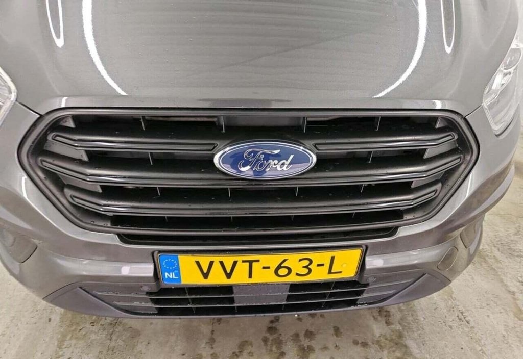 Ford Transit 2023 4