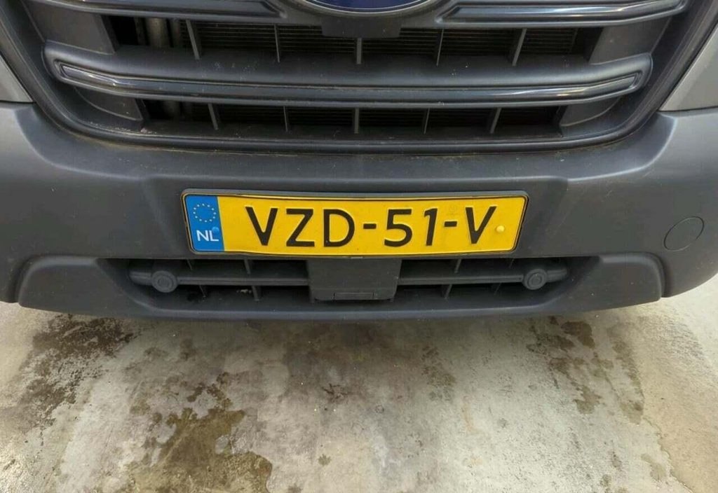 Ford Transit 2023 4