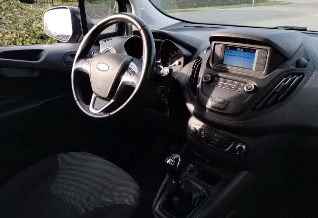 Ford Transit 2019 3