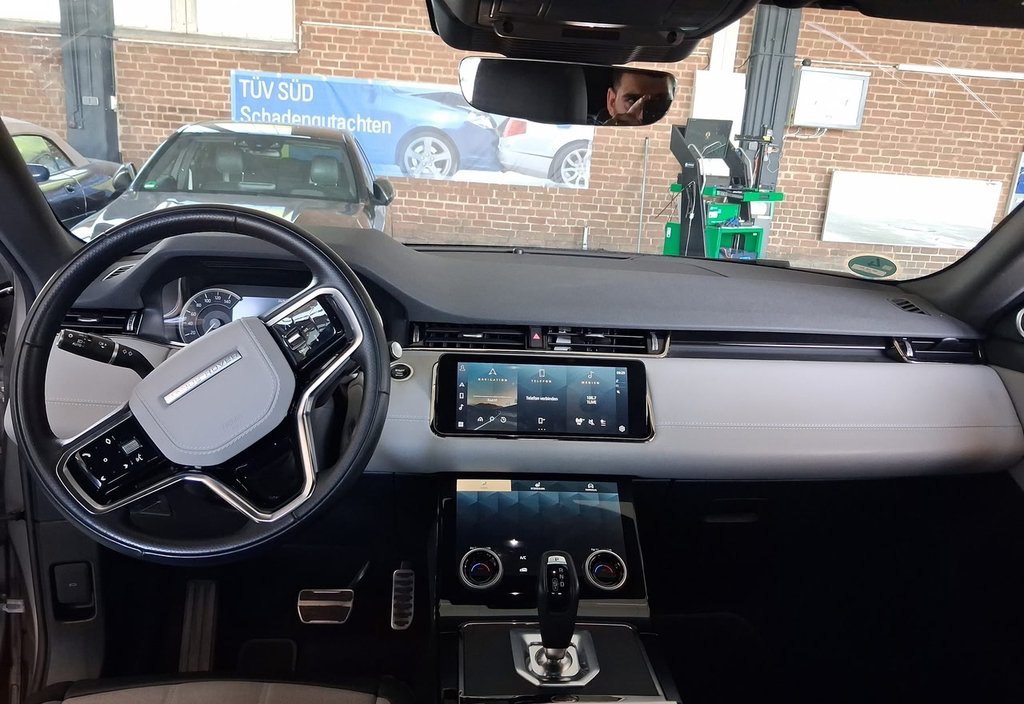 Land Rover Range 2023 10
