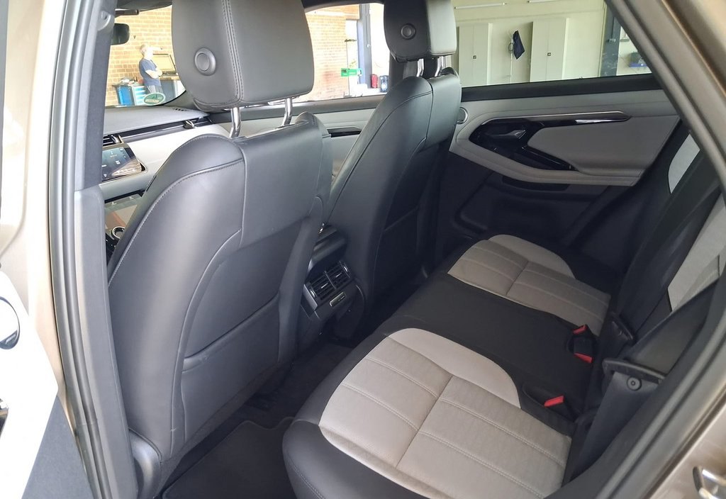 Land Rover Range 2023 7