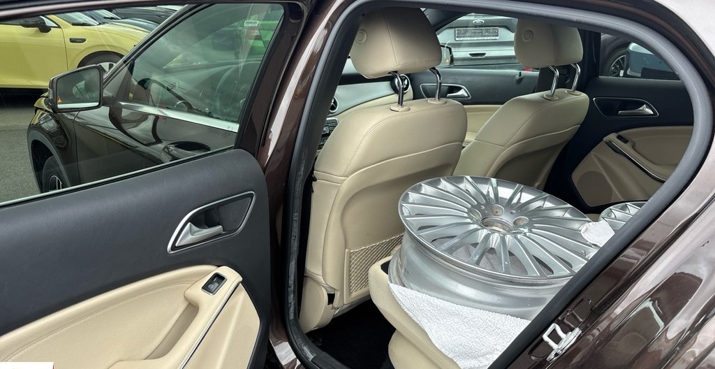 Mercedes-Benz GLA-Klasse 2015 11