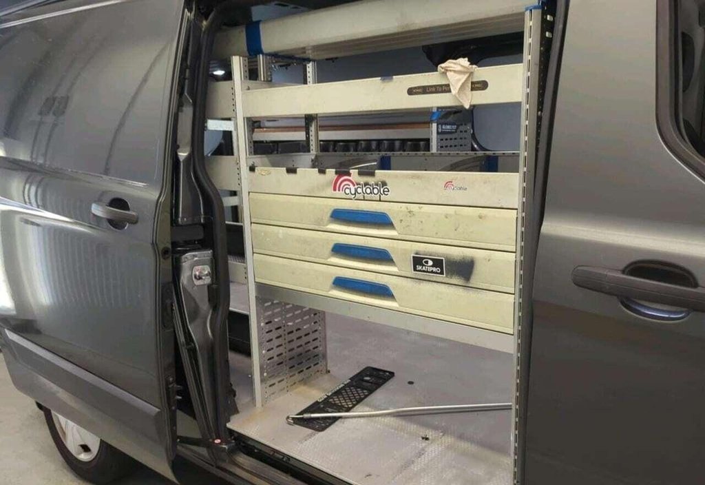 Ford Transit 2023 8