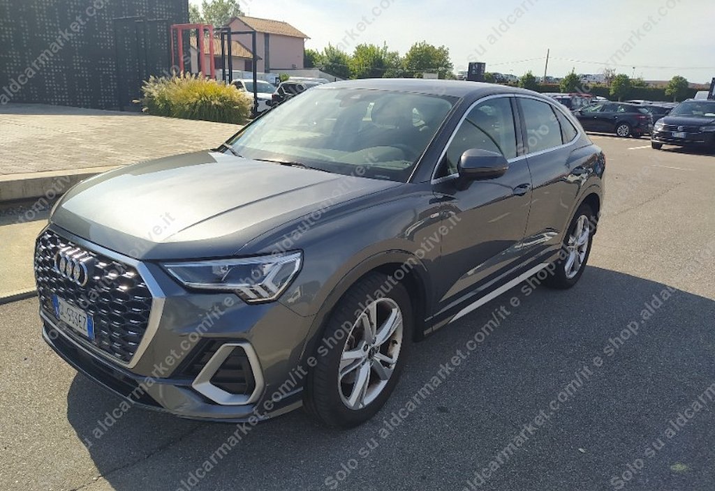 Audi Q3 2022 4